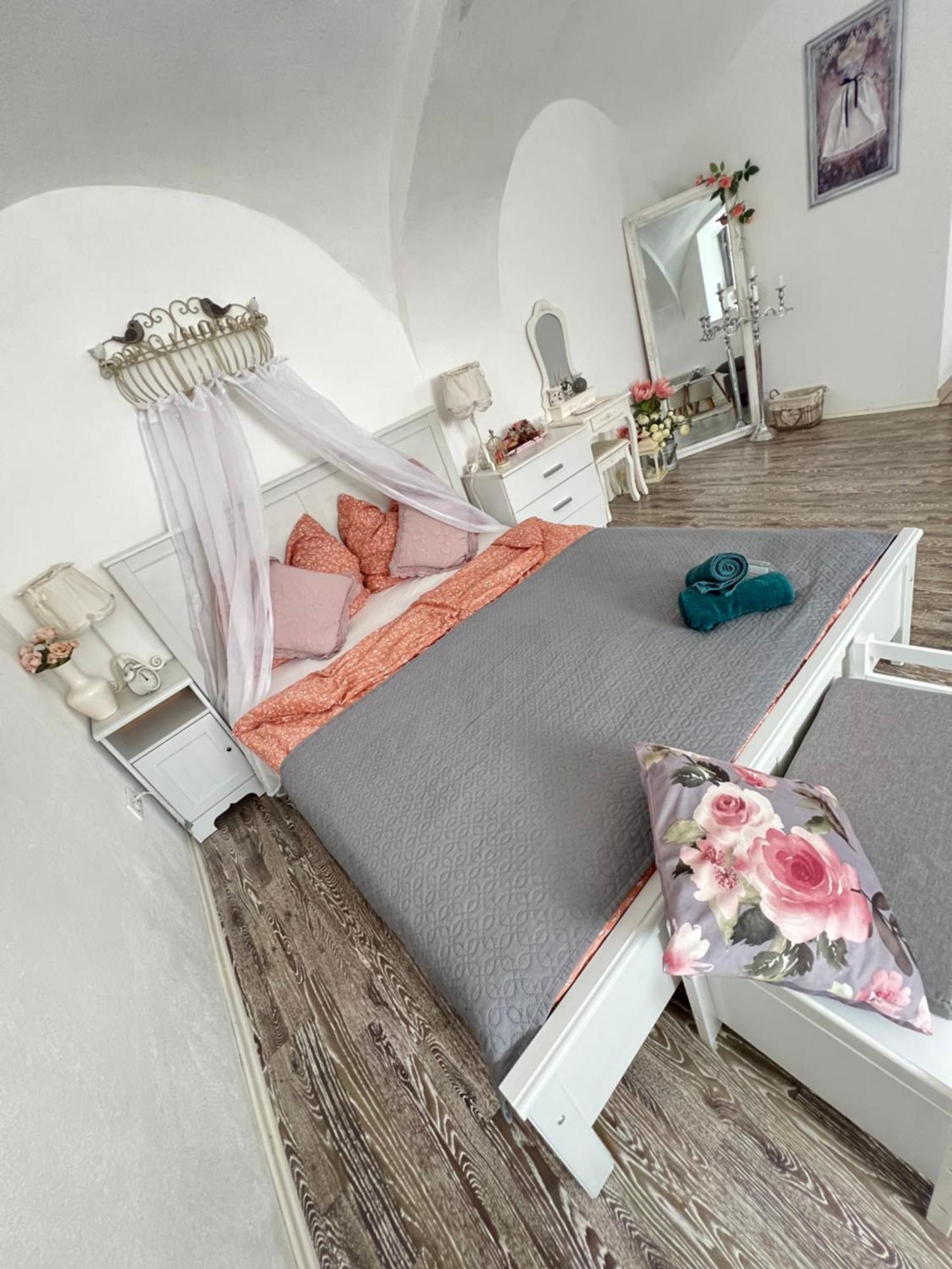 Korona Apartman Székesfehérvár Exteriér fotografie