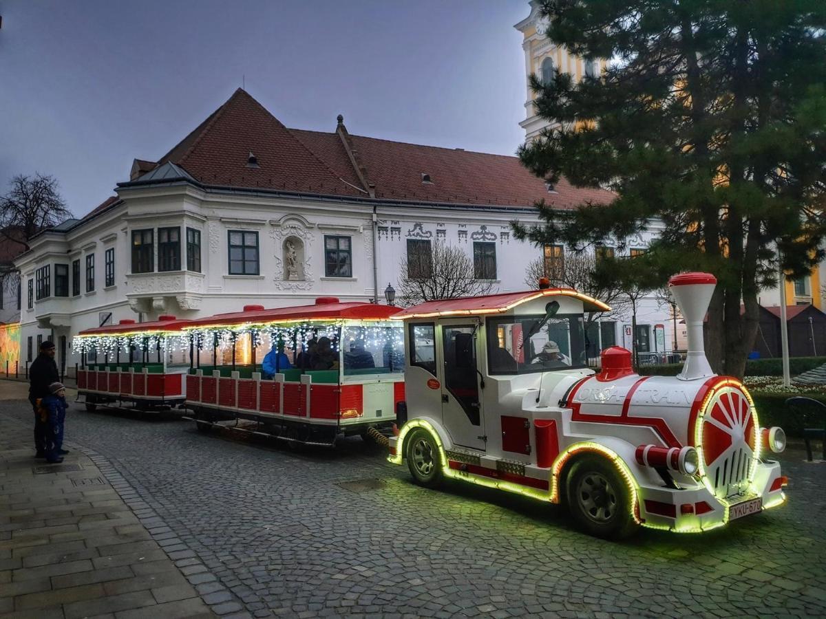 Korona Apartman Székesfehérvár Exteriér fotografie